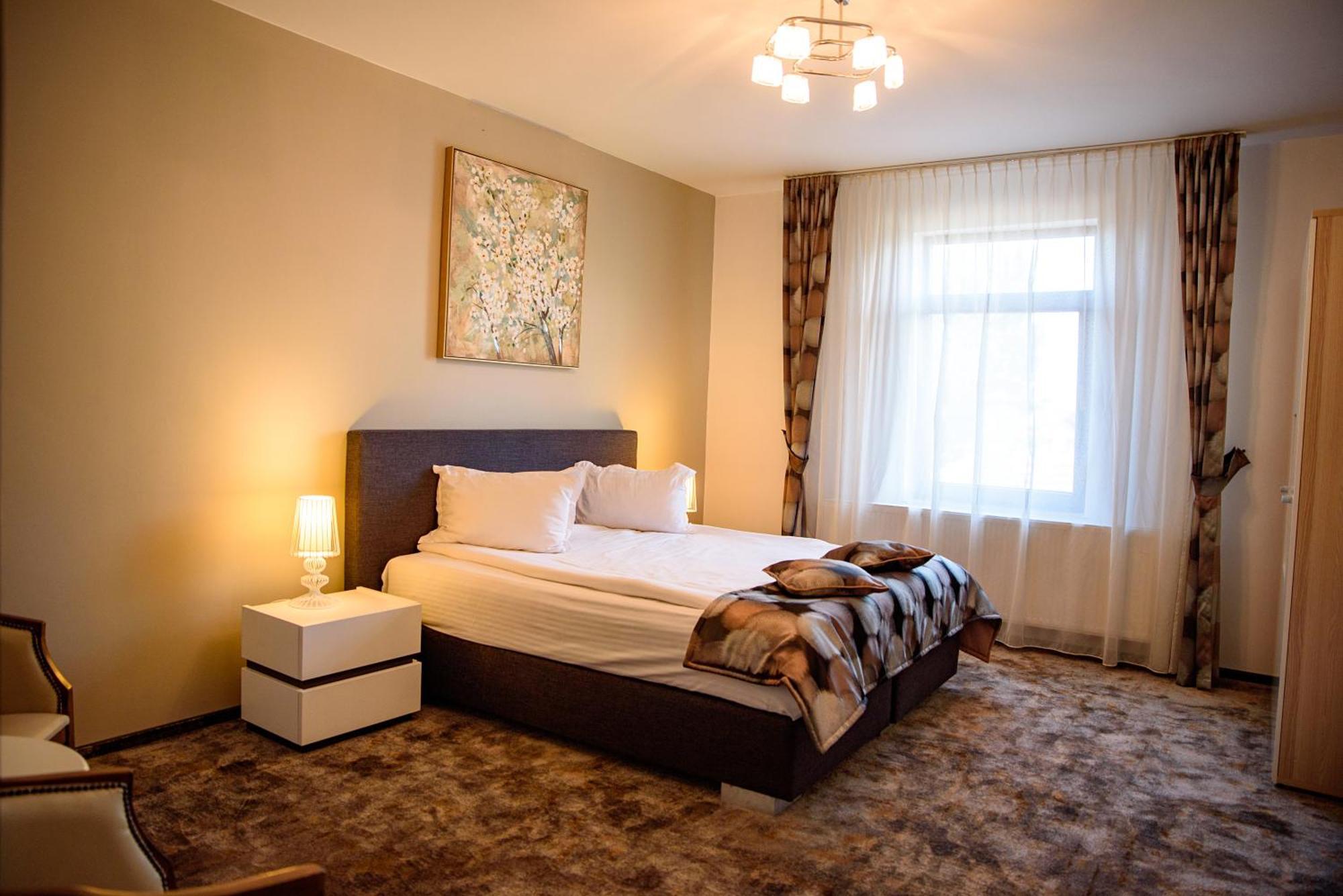 Hotel Stefani Sybin Zewnętrze zdjęcie