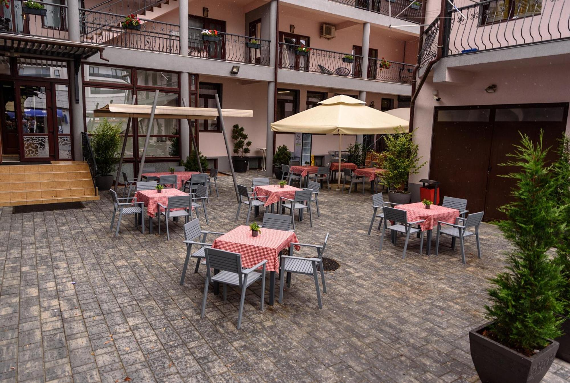 Hotel Stefani Sybin Zewnętrze zdjęcie