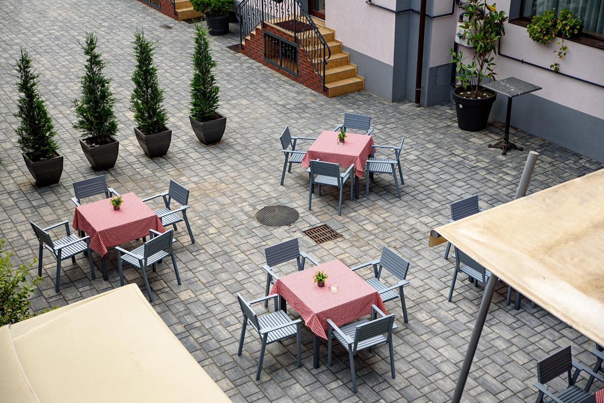 Hotel Stefani Sybin Zewnętrze zdjęcie