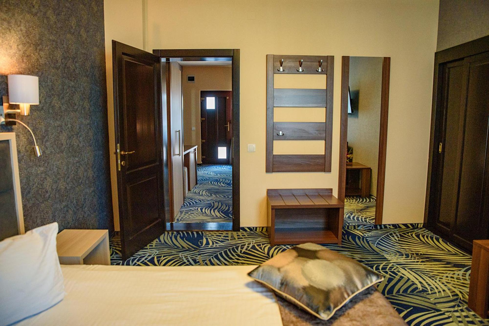 Hotel Stefani Sybin Zewnętrze zdjęcie