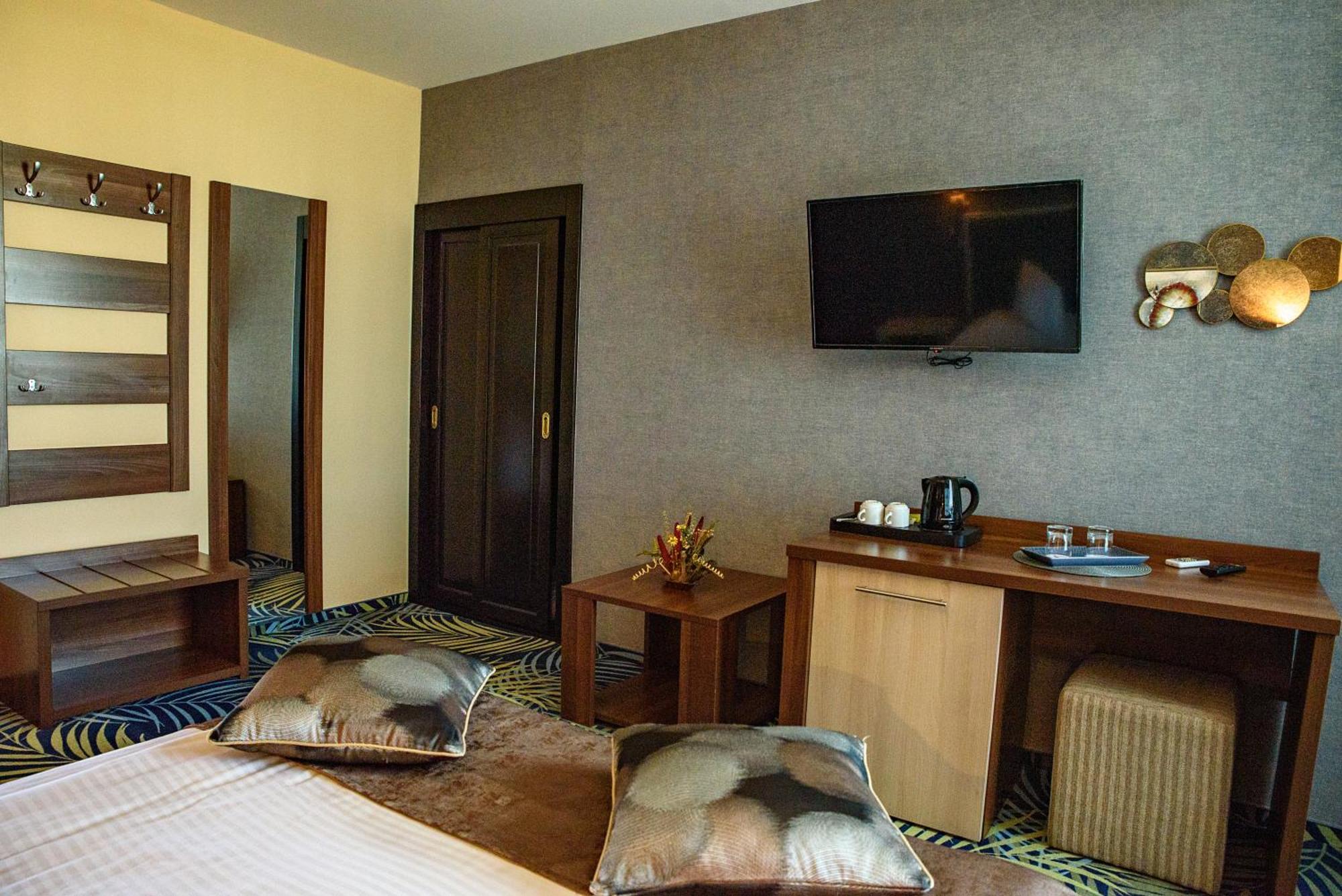 Hotel Stefani Sybin Zewnętrze zdjęcie