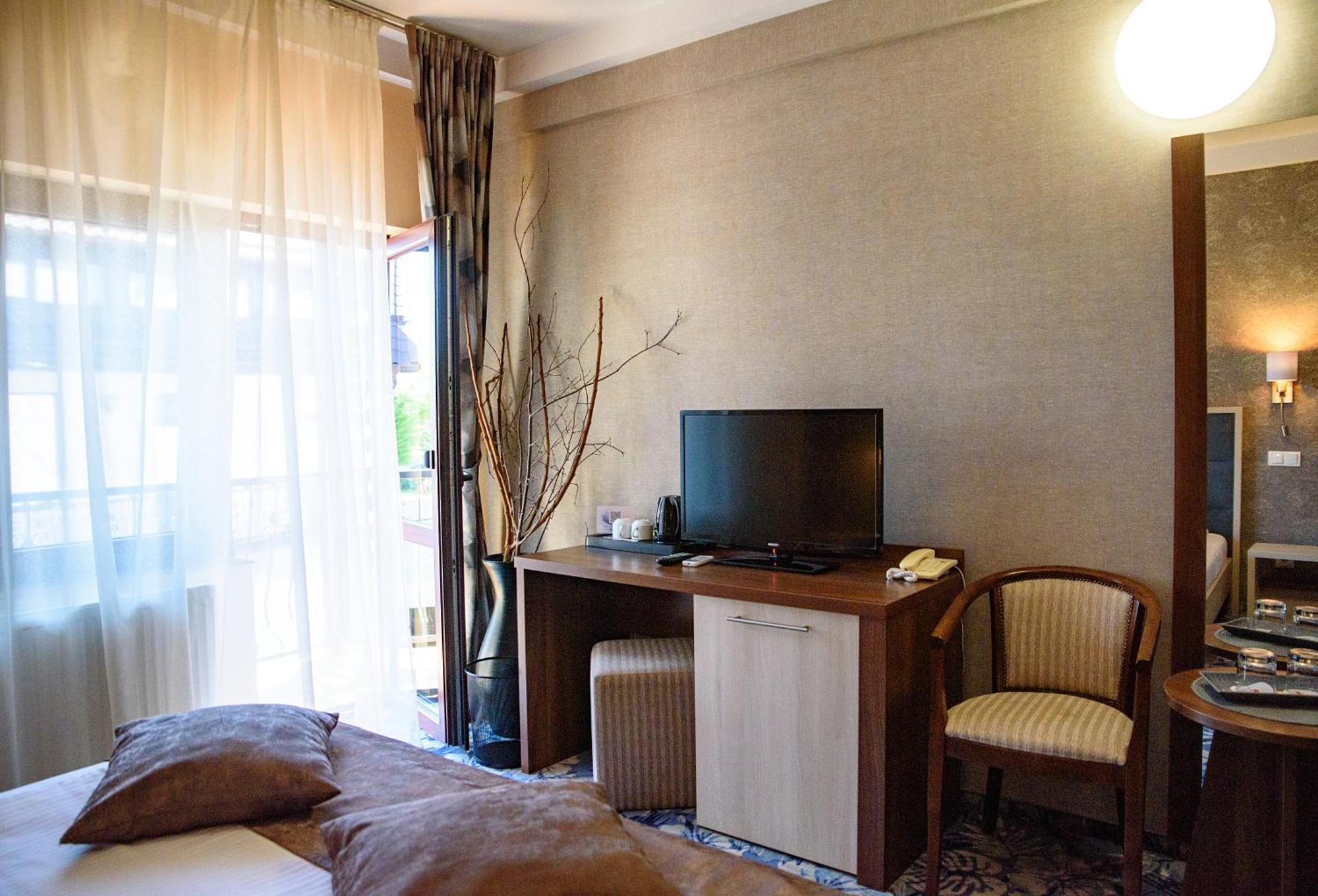 Hotel Stefani Sybin Zewnętrze zdjęcie