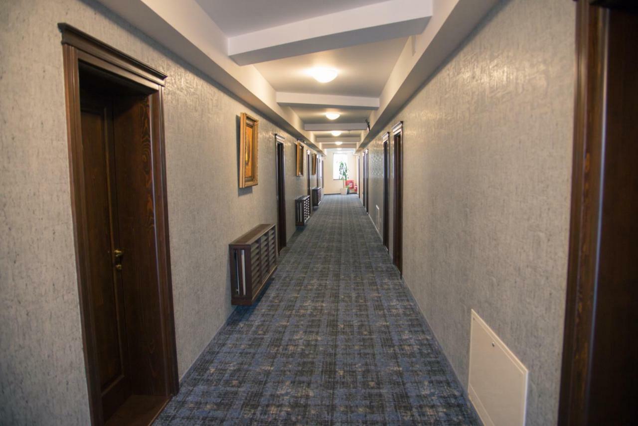 Hotel Stefani Sybin Zewnętrze zdjęcie